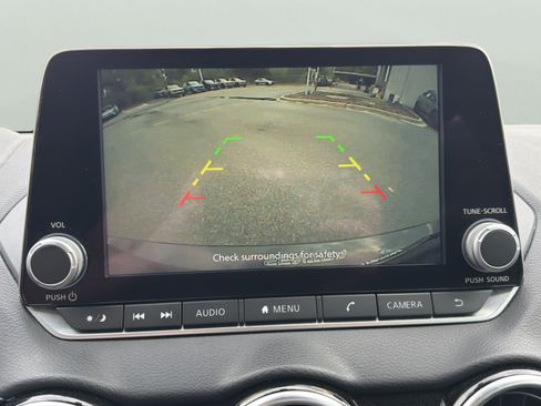 Used 2024 Nissan Sentra SV FWD image 11