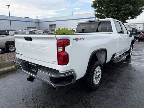Used 2025 Chevrolet Silverado 2500 LT w/ Convenience Package AWD/4WD image 7