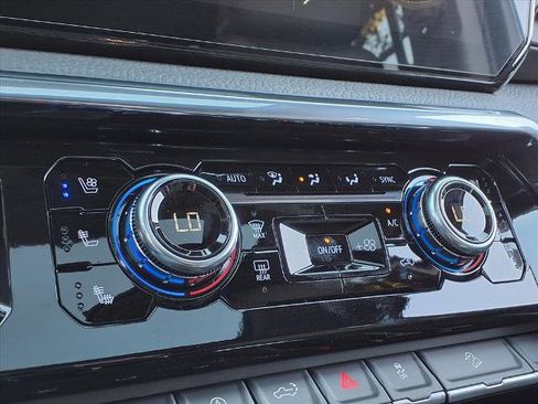 New 2026 GMC Sierra 1500 Denali w/ Denali Reserve Package image 8