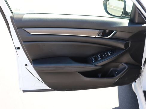 Used 2021 Honda Accord LX image 9