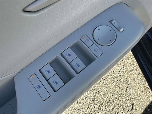 Certified 2024 Hyundai Kona SEL image 16