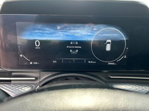 Used 2024 Kia Carnival SX Prestige FWD image 30