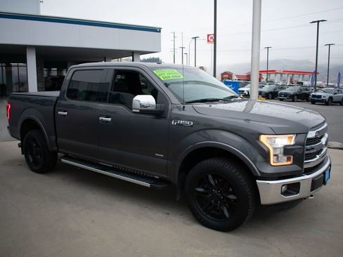 Used 2015 Ford F150 Lariat w/ Equipment Group 502A Luxury image 13