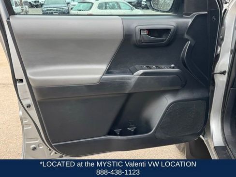 Used 2016 Toyota Tacoma SR w/ Towing Package image 34