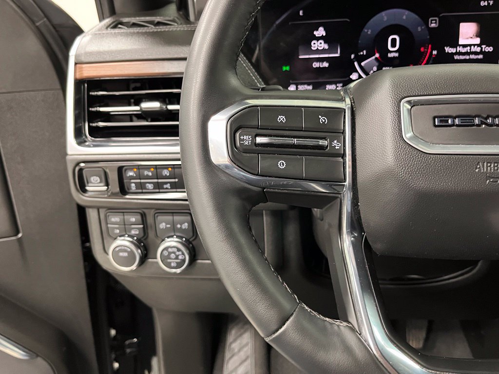 Used 2025 GMC Yukon XL Denali AWD/4WD image 26