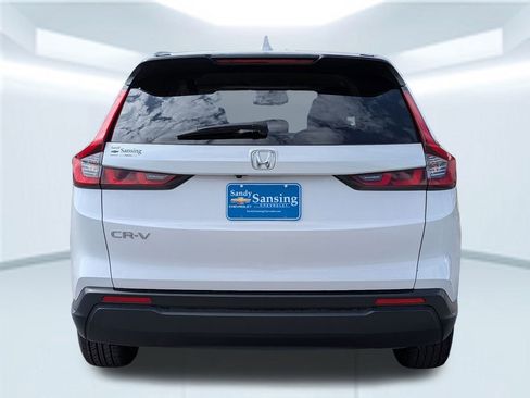 Used 2025 Honda CR-V LX image 5