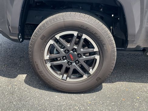 Used 2024 Toyota Tacoma TRD Sport w/ TRD Sport Upgrade Package RWD image 9