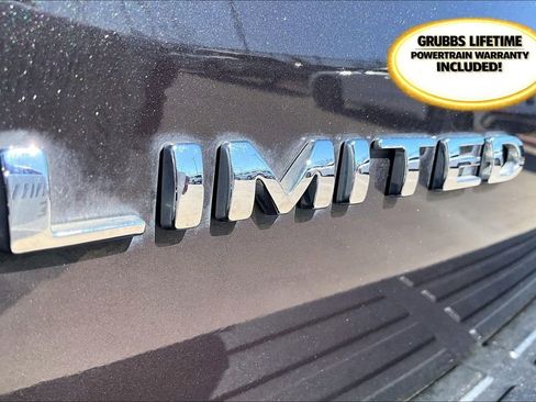 Used 2022 Ford Expedition Limited image 42