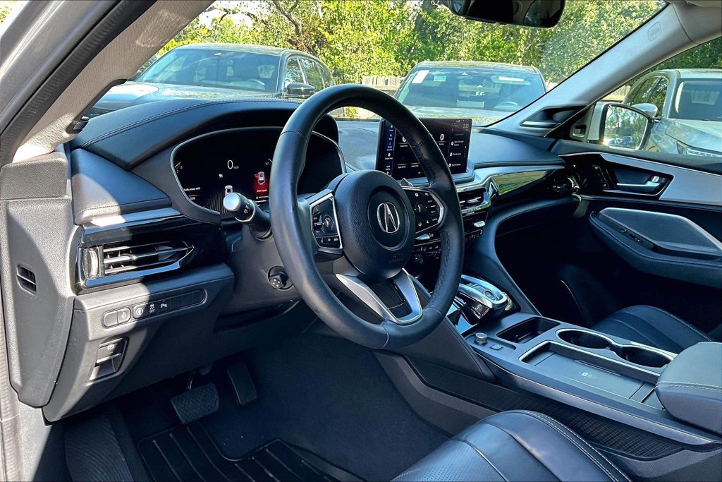 Used 2025 Acura MDX w/ Technology Package AWD/4WD image 15