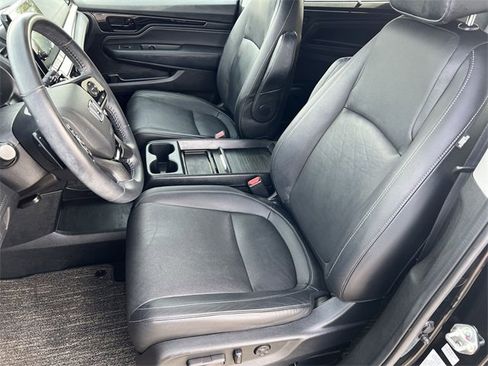 Used 2023 Honda Odyssey Touring image 25