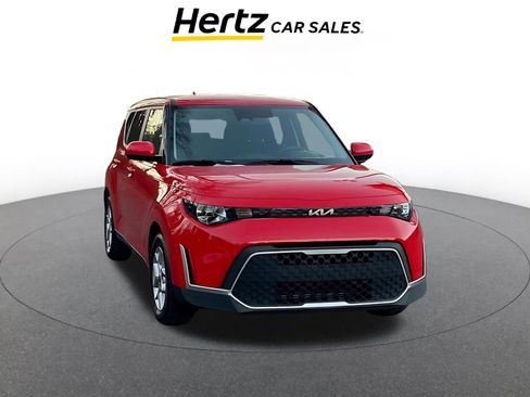 Used 2025 Kia Soul LX w/ LX Technology Package image 1