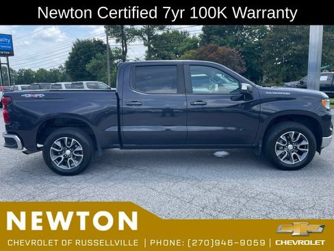 Used 2023 Chevrolet Silverado 1500 LT AWD/4WD image 38