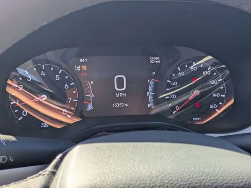 Used 2025 Jeep Compass Limited image 19