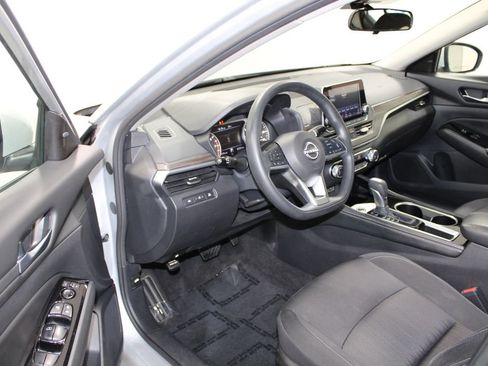 Used 2023 Nissan Altima 2.5 SV image 21