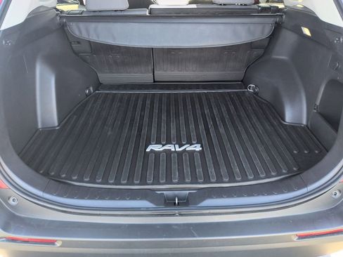 Used 2024 Toyota RAV4 XLE image 23