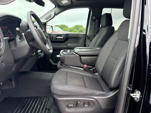 Used 2024 Chevrolet Silverado 1500 Custom w/ LPO, Dark Essentials Package AWD/4WD image 13