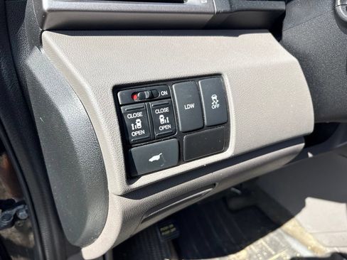 Used 2015 Honda Odyssey EX-L image 18