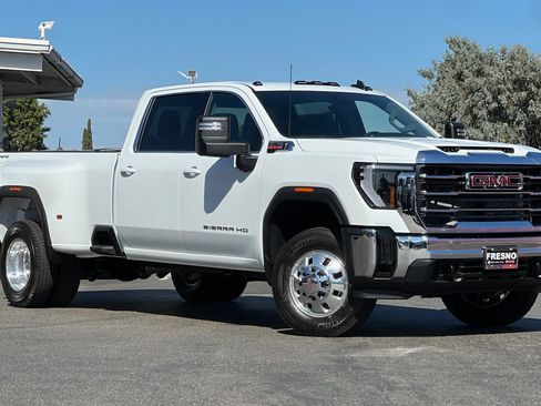 New 2026 GMC Sierra 3500 SLE AWD/4WD image 2
