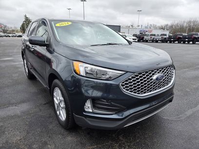 Used 2024 Ford Edge SEL w/ Convenience Package