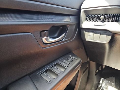 Certified 2025 Honda CR-V Sport image 35