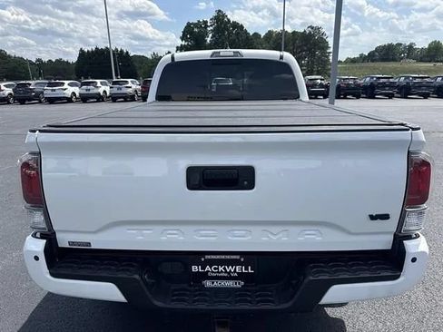 Used 2021 Toyota Tacoma TRD Sport w/ Technology Package AWD/4WD image 5