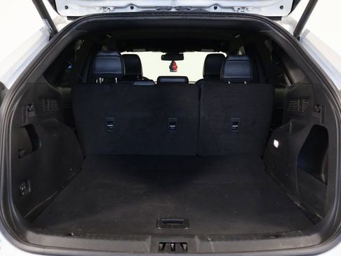 Used 2022 Ford Edge ST-Line image 12