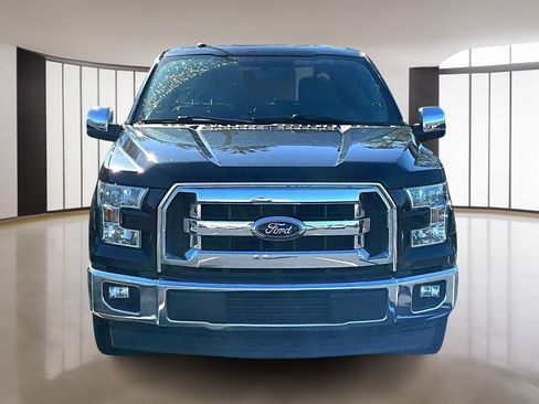Used 2017 Ford F150 XLT image 2