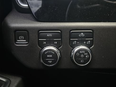 Used 2023 GMC Sierra 1500 Elevation AWD/4WD image 24