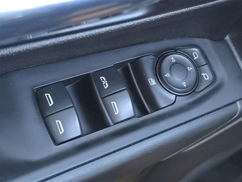 Used 2023 Chevrolet Silverado 1500 Custom Trail Boss w/ LPO, Dark Essentials Package image 16