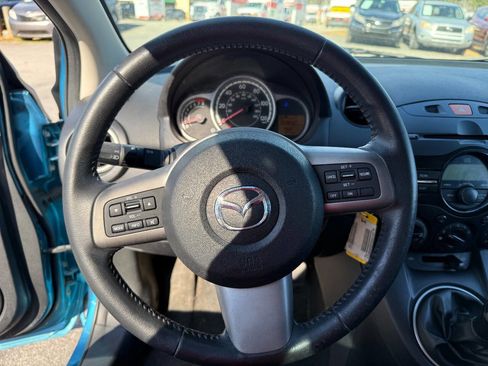 Used 2011 MAZDA MAZDA2 Touring image 12