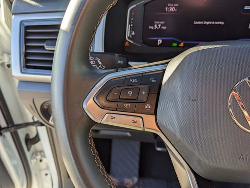 Certified 2023 Volkswagen Atlas Cross Sport SE w/ Panoramic Sunroof Package image 28