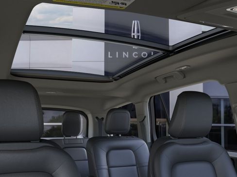 New 2026 Lincoln Aviator 2WD w/ Jet Appearance Package image 22
