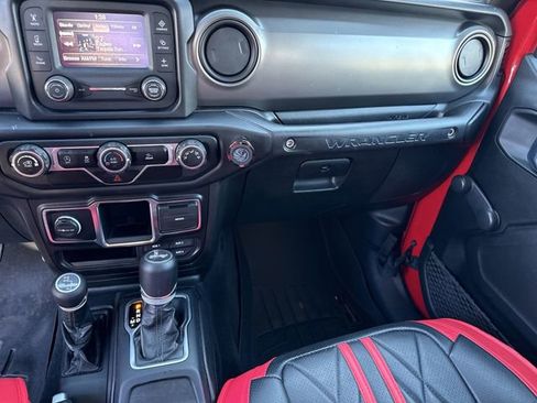 Used 2021 Jeep Wrangler Sport image 13