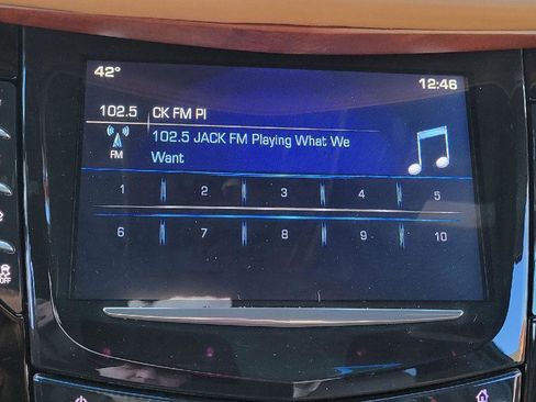 Used 2017 Cadillac Escalade ESV Platinum image 22