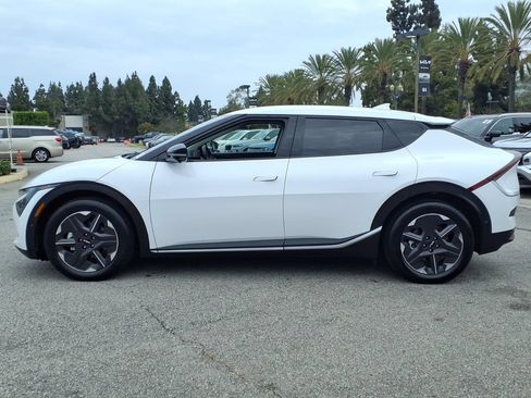 Certified 2025 Kia EV6 Light w/ Light LR Technology Package RWD image 7