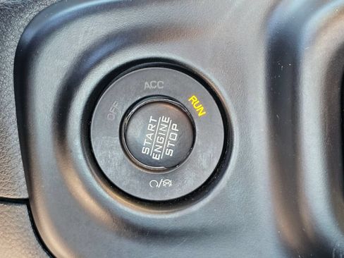 Used 2021 Jeep Wrangler Sport AWD/4WD image 29