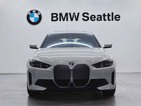 New 2025 BMW i4 xDrive40i image 6