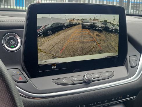Certified 2025 Chevrolet Blazer LT FWD image 29