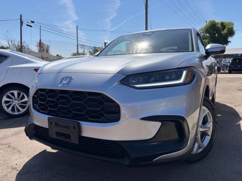 Used 2023 Honda HR-V LX image 1