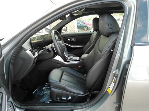 Used 2023 BMW 330i Sedan w/ Driving Assistance Package RWD image 16