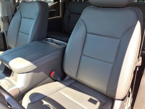 Used 2026 GMC Sierra 1500 SLT w/ SLT Premium Package AWD/4WD image 17