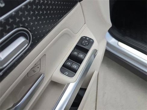 Certified 2026 Mercedes-Benz GLB 250 4MATIC image 23