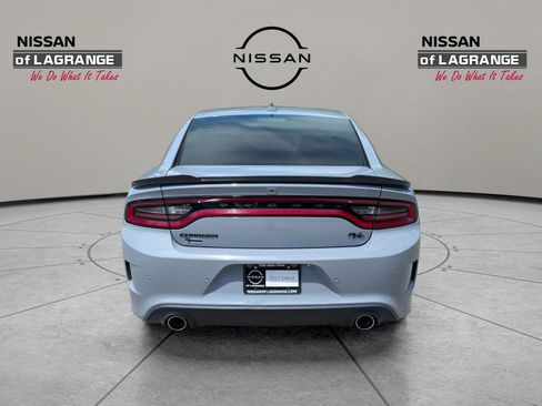 Used 2022 Dodge Charger R/T w/ Plus Group RWD image 6