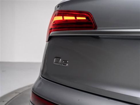 Used 2021 Audi Q5 2.0T Premium w/ Convenience Package image 16