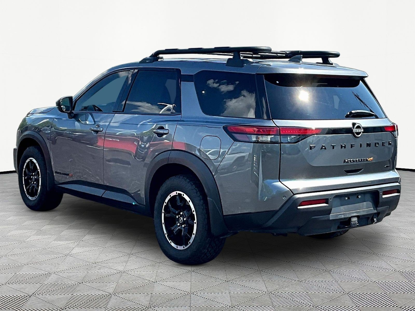 Used 2024 Nissan Pathfinder Rock Creek AWD/4WD image 4