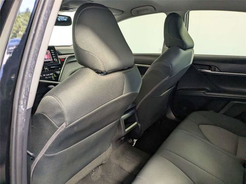 Used 2022 Toyota Camry LE w/ Convenience Package FWD image 35
