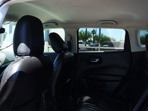 Used 2018 Jeep Compass Limited w/ Navigation Group image 35