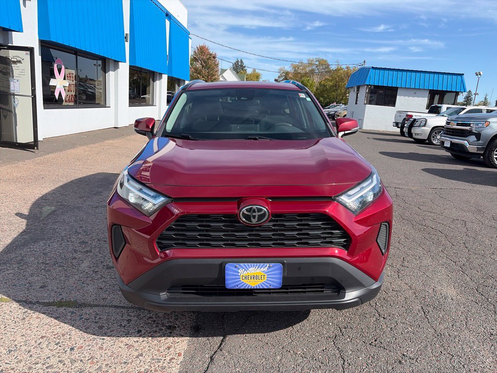 Used 2022 Toyota RAV4 XLE w/ Convenience Package AWD/4WD image 2