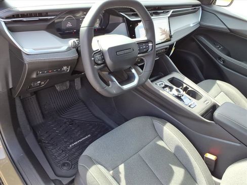 New 2026 Jeep Cherokee Laredo image 3