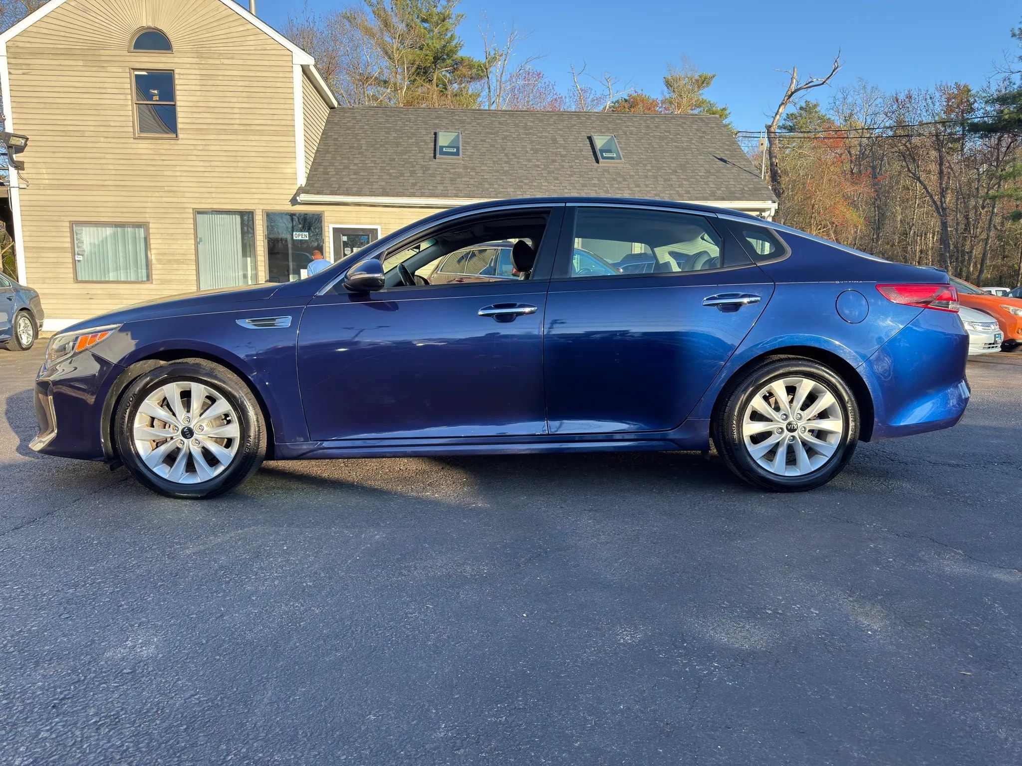 Used 2018 Kia Optima S w/ Panoramic Sunroof Package FWD image 4